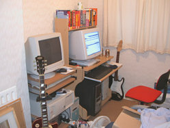 desk.jpg